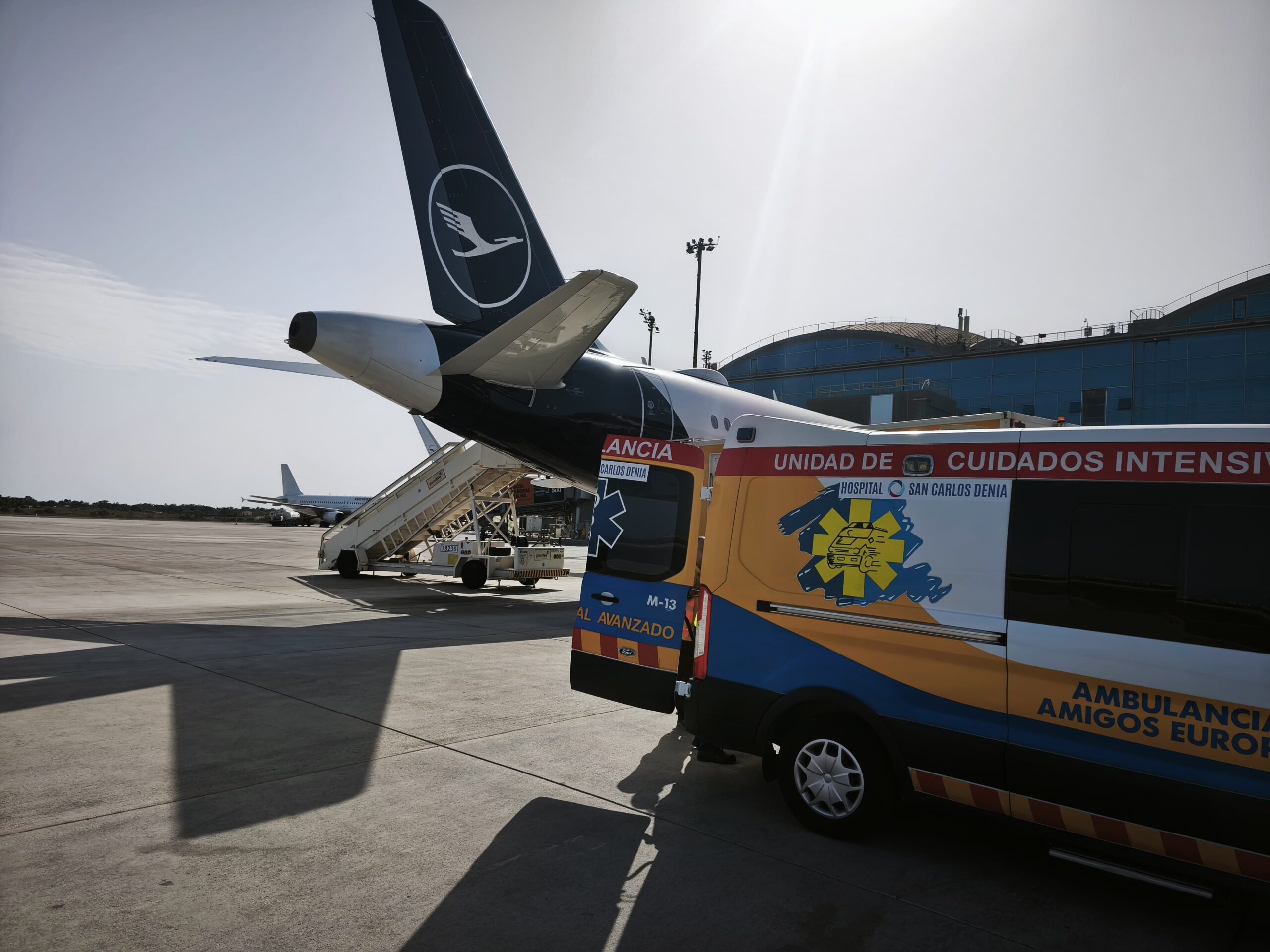Traslado sanitario programado hacia un aeropuerto